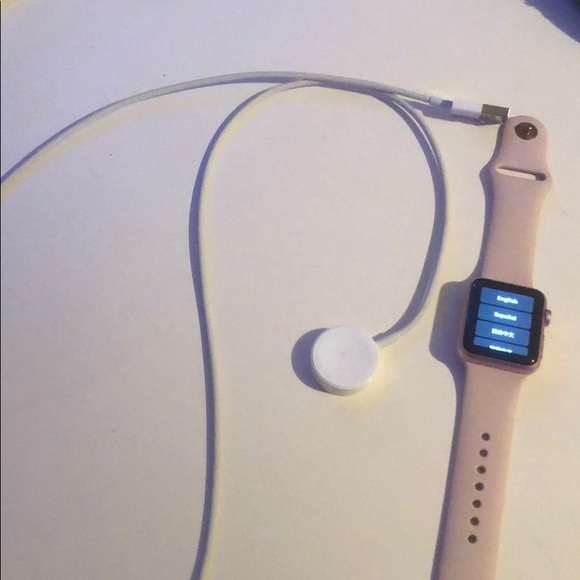 Apple Watch Series 1 Rose Gold Pink - Picture 4 of 4